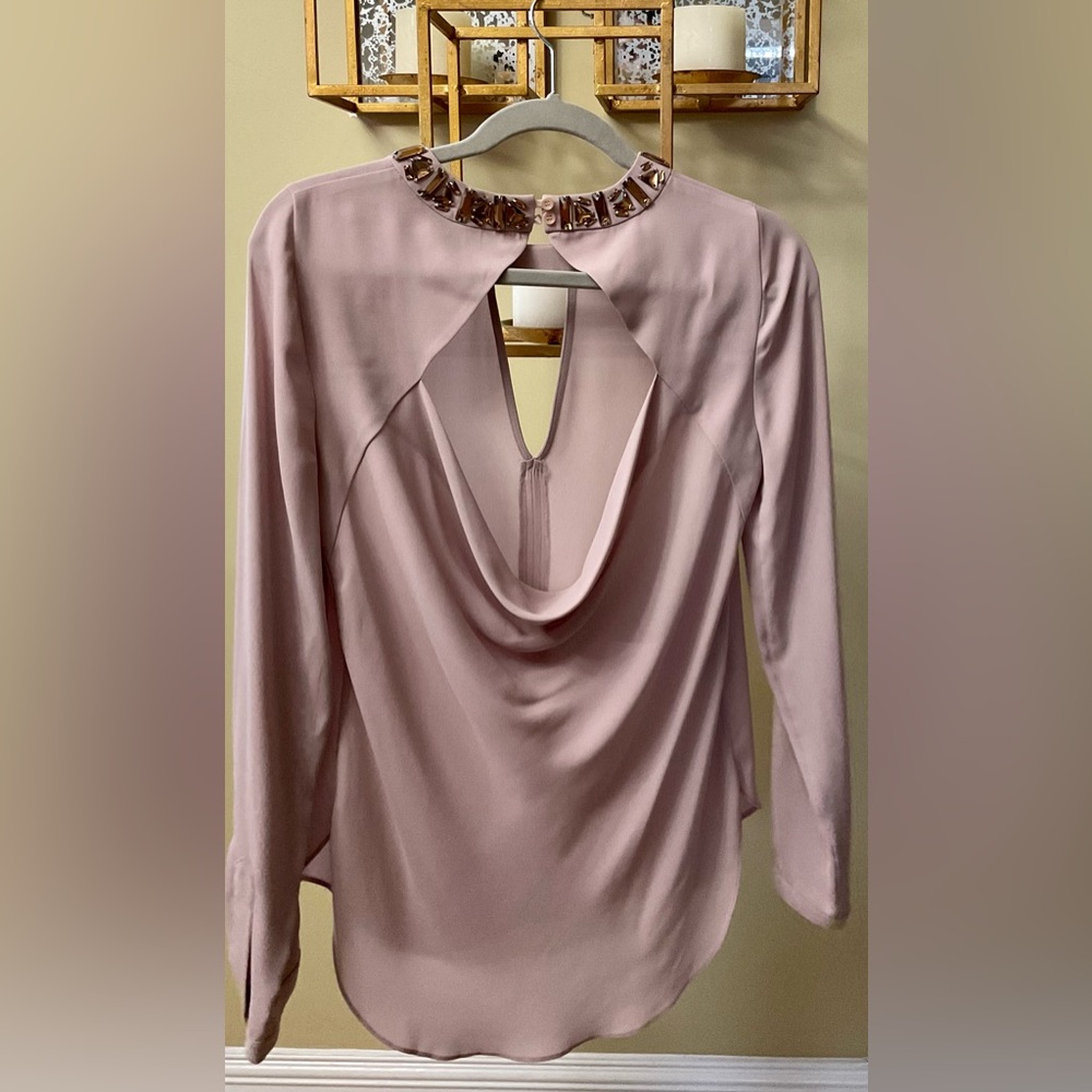 BCBG MaxAzria XXS Rosy Taupe Blouse. Runs big.